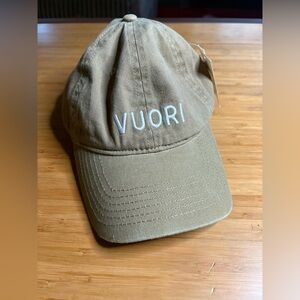 NWT Vuori Khaki Logo Ball Cap. Unisex. Khaki.